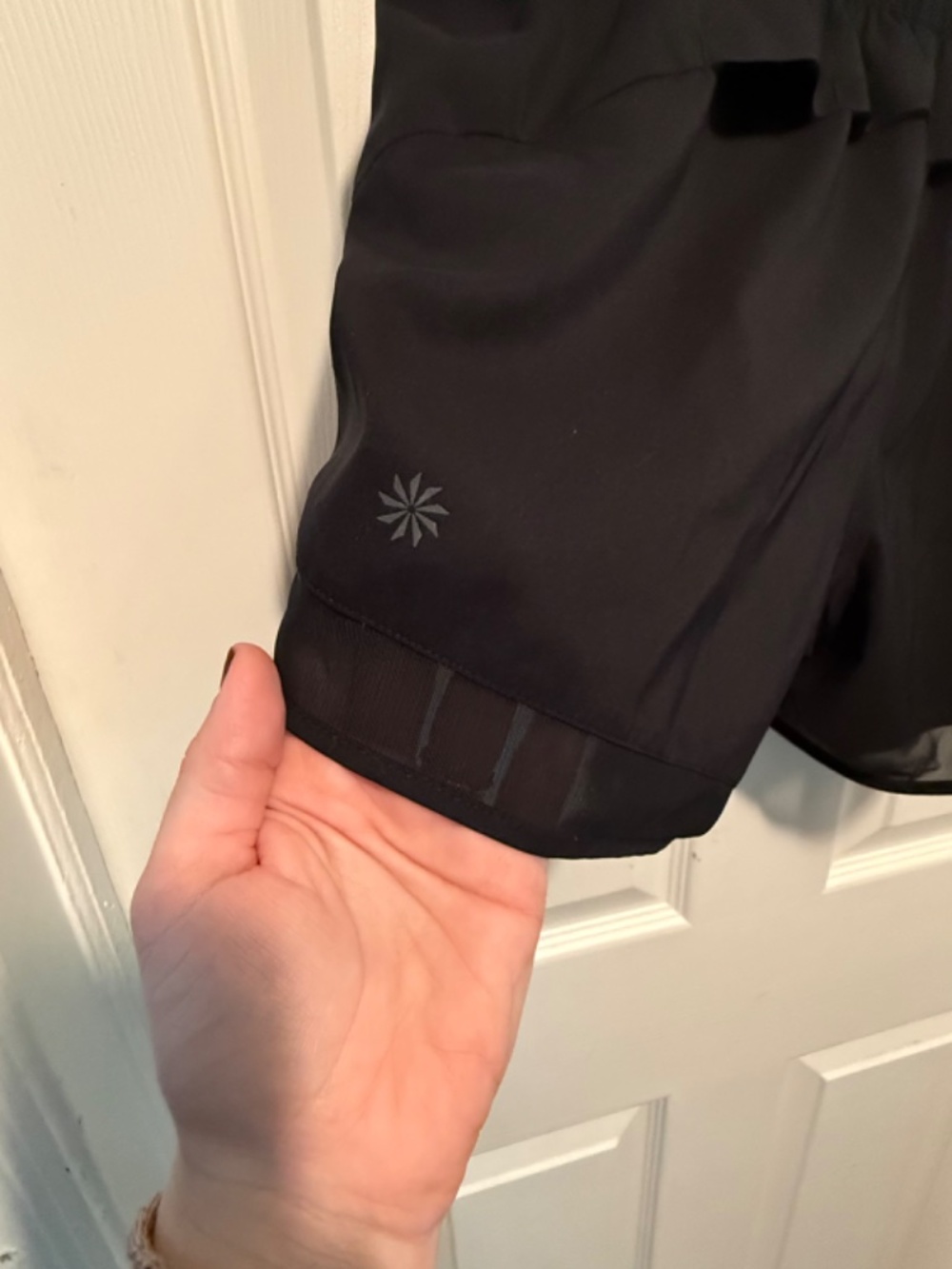 Athleta Mesh Racer Run Short 4” - Picture 5 of 7